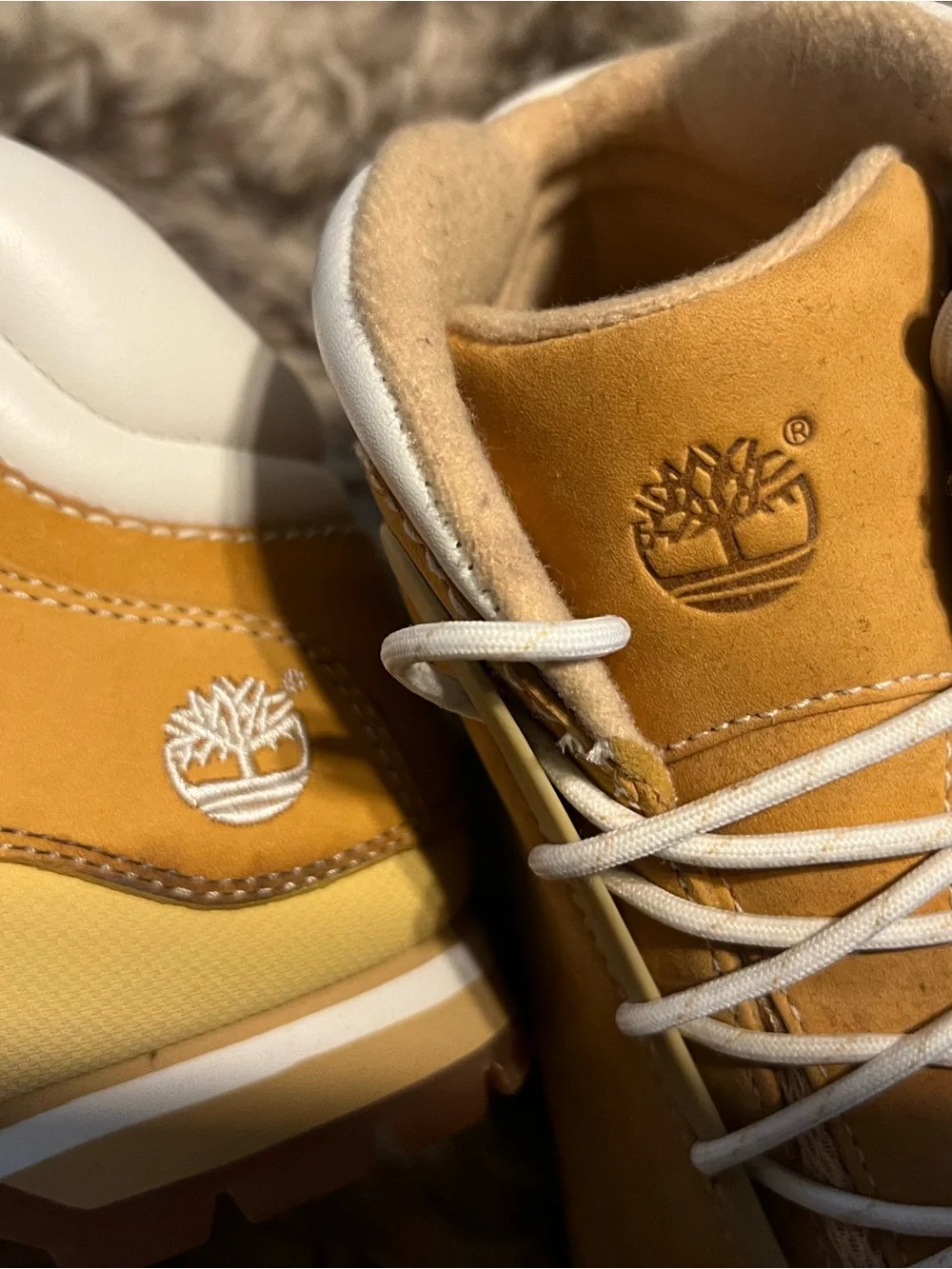 Timberland Men's Wheat Suede Ankle Boots with White Laces Sz 8.5 M